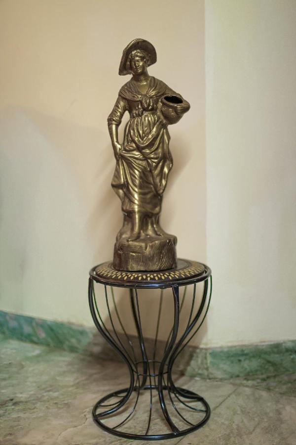 Nalinam Homestay Thiruvananthapuram ภายนอก รูปภาพ