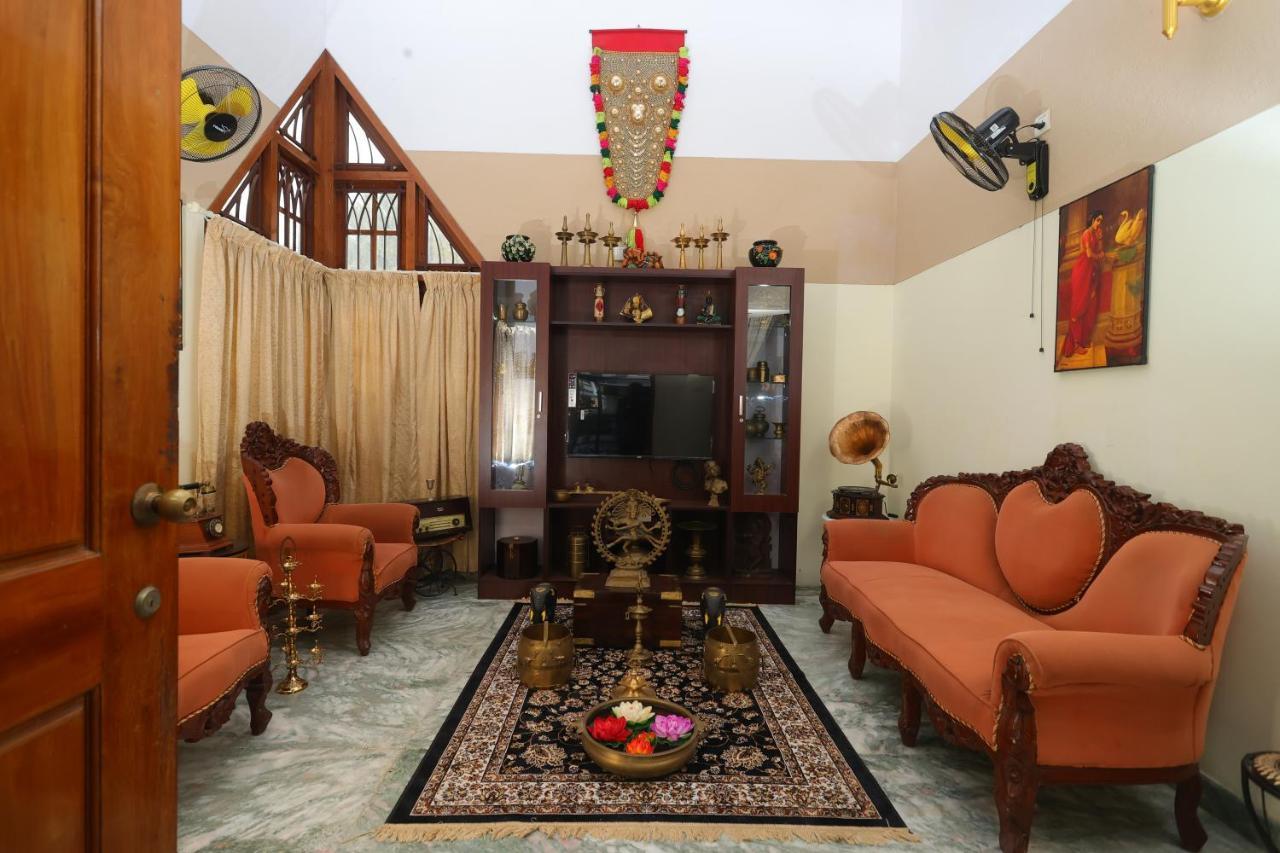 Nalinam Homestay Thiruvananthapuram ภายนอก รูปภาพ