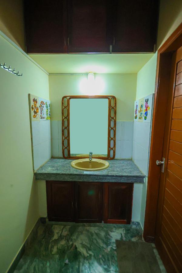 Nalinam Homestay Thiruvananthapuram ภายนอก รูปภาพ