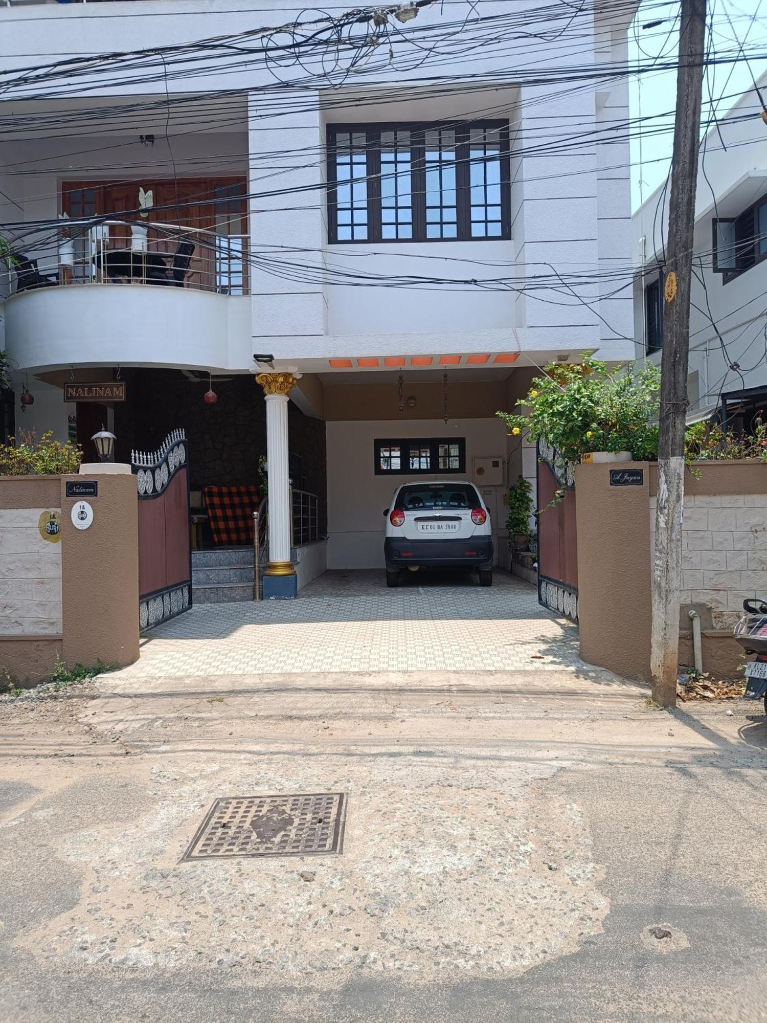 Nalinam Homestay Thiruvananthapuram ภายนอก รูปภาพ