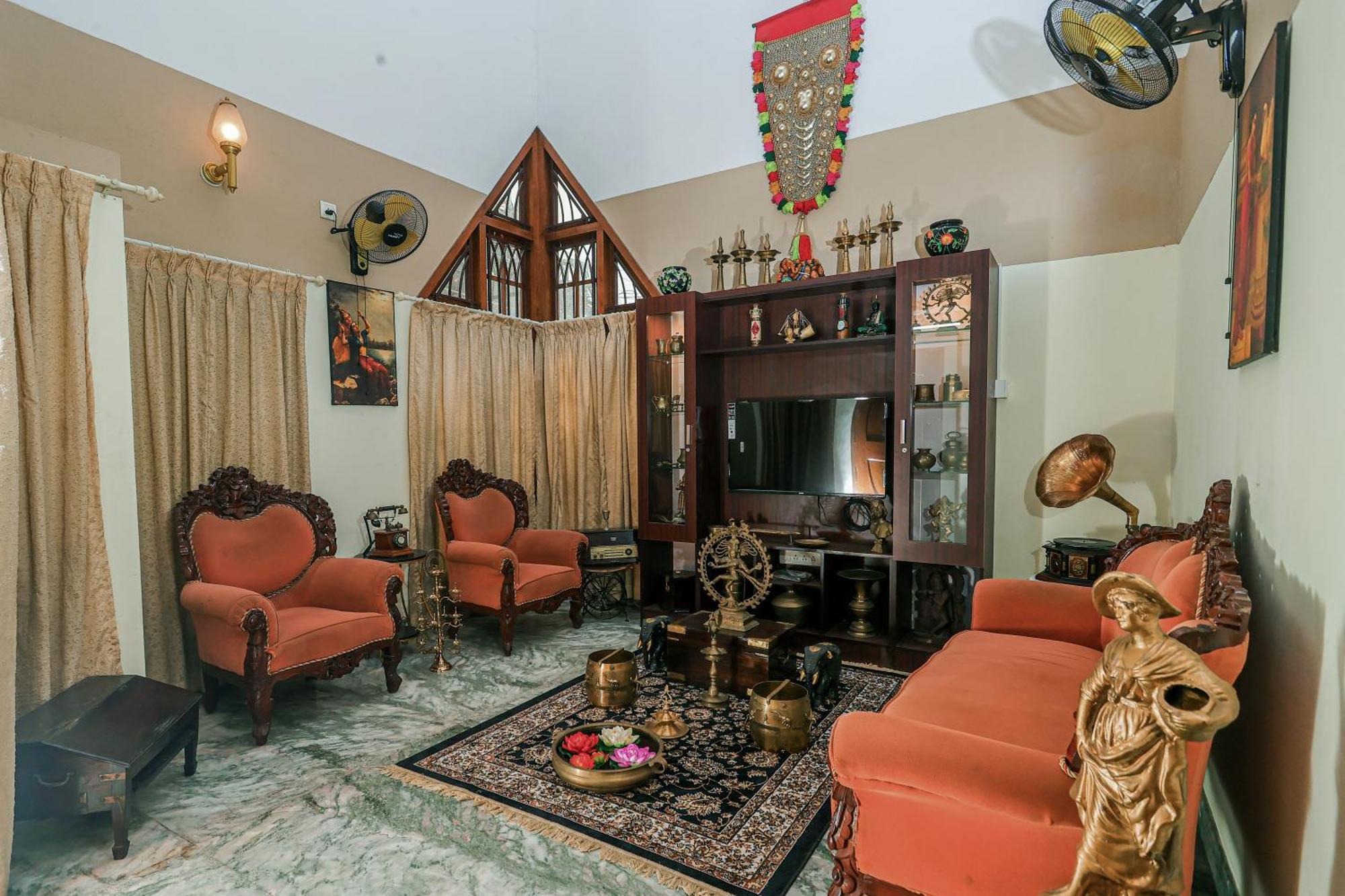 Nalinam Homestay Thiruvananthapuram ภายนอก รูปภาพ
