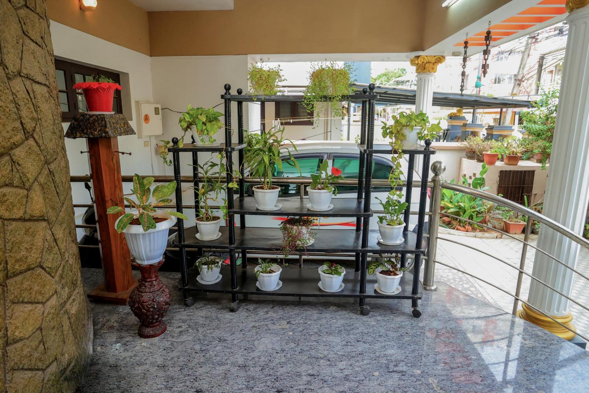 Nalinam Homestay Thiruvananthapuram ภายนอก รูปภาพ